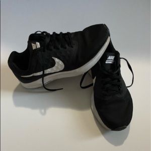 ‼️SOLD‼️Women’s Nikes